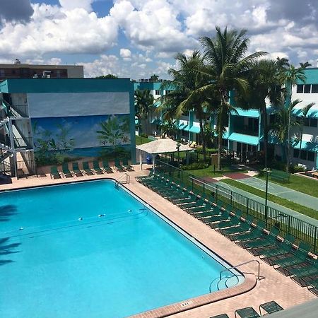 Surf Rider Resort Pompano Beach Eksteriør bilde